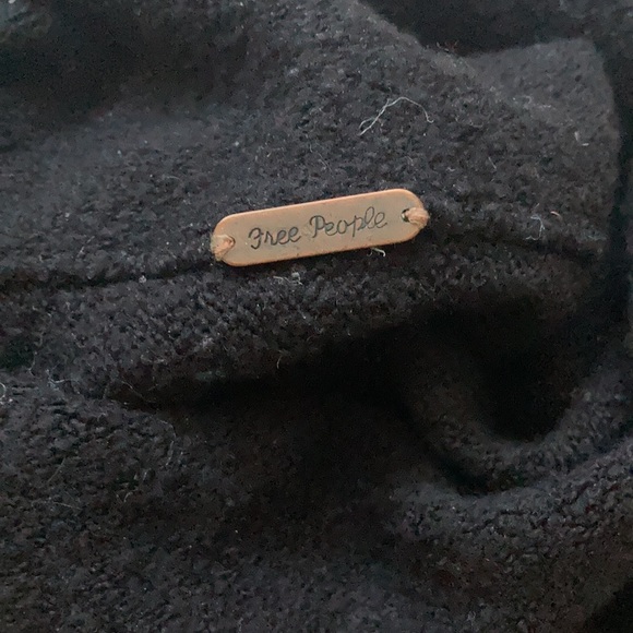 Free People turtleneck - Picture 6 of 6